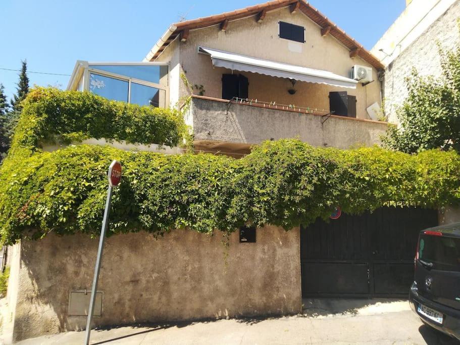 Studio Ideal Pour Deux Voyageurs Sur Marsella Exterior foto